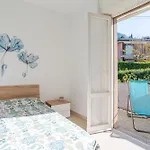 Guesthost - La Perla Apartment Lierna