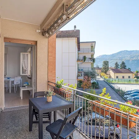 Appartement Cosy With 2 Balconies In Lierna
