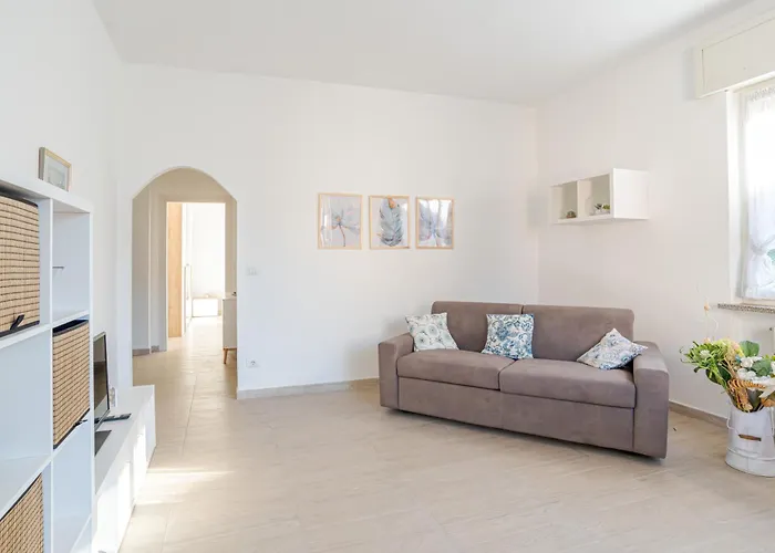 Guesthost - La Perla