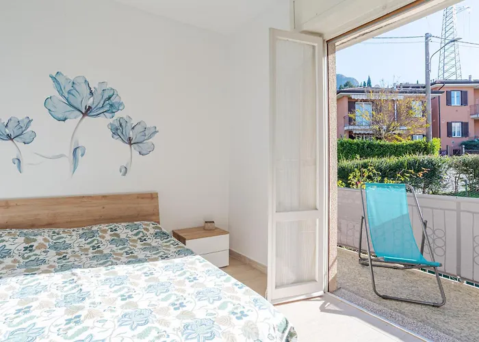 Guesthost - La Perla Appartement Lierna