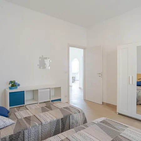 Guesthost - La Perla Appartement